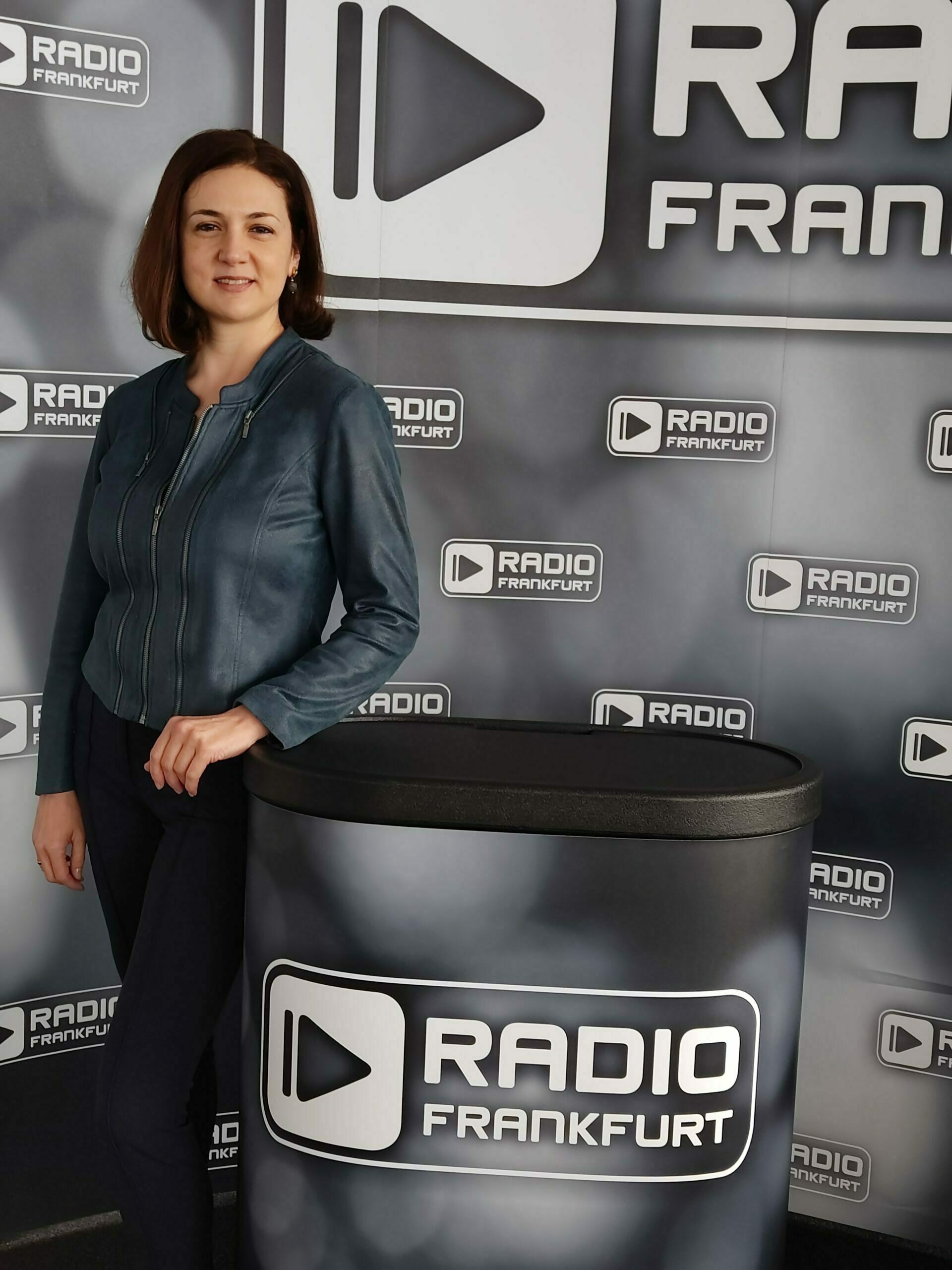 Jelena bei Radio Frankfurt